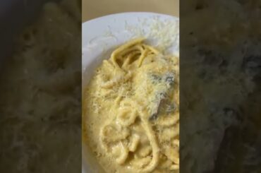 Pasta carbonara for lunch #ItalianFood #ASMR #Shorts #FineDining #ItalianDish #ArgentinianFood
