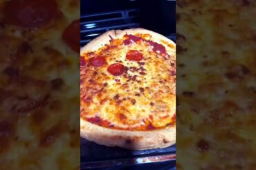 Making pizza Tutorial#shorts #preppy #lifestyle