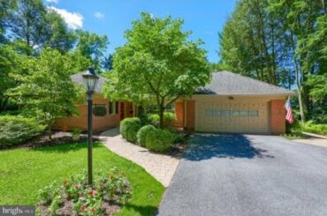1302 Hillside Drive Lancaster, PA 17603 - Home for sale