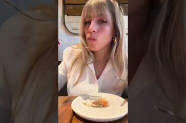 #bingeeating #eatingdisorder #edrecovery #intuitiveeating #whatieatinaday #eatingdisorderrecovery