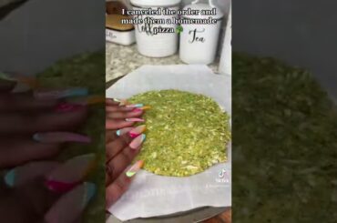 The best broccoli pizza! #broccoli #pizzarecipe #texykitchen #shorts