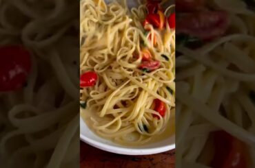 Spaghetti || Italian cuisine || #shorts #spaghetti #youtubeshorts