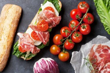 RECIPE PERFECT SUMMER SANDWICH IDEA CHEF ITALIAN LOVE FOOD SHORTS MEALS HEALBE FRESH TOMATO BURRATA