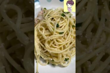 For dinner, I enjoyed pasta, corn and salad. (Japanese dining table)