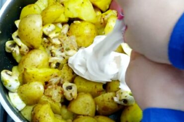 The most amazinng Italian food recipes:Just add cream to potatoes and the result is amazing