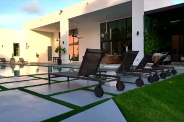 For Sale - Pinecrest