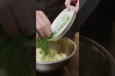 This recipe from grandma STUNNED everyone! Easy hearty meal!