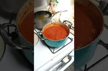 87.9 FM Italian food