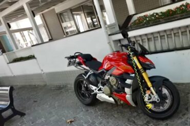 Casually Parked On Italian Streets! | Ducati Streetfighter V4