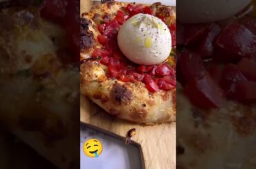 PIZZAAA! #pizza #food #burrata #shorts #foodporn #italy #asmr