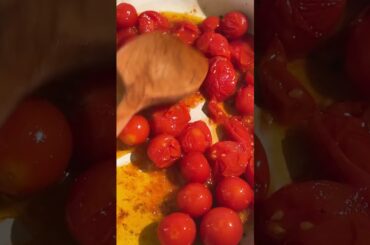 Caprese Grilled Cheese #easyrecipe #tomatoes #grilledcheese #caprese #shorts #cheese #comfortfood