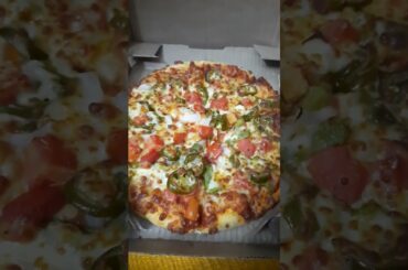 #Domino's pizza veg cheese loaded #shorts#Easy Cooking