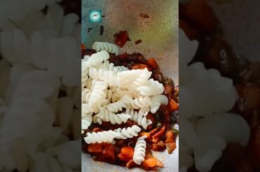 #shorts #yt #ytshorts #pasta #Italian #food  #pastarecipe #recipe  #easypasta  #trending #yummy