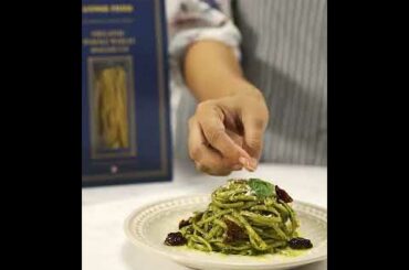 Basil Pesto Spaghetti in 8 mins! Authentic Italian Recipe | Living Food #shorts