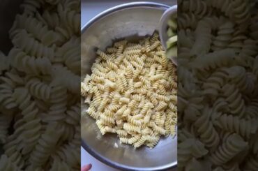 #food #cooking #cookingtiktok #tiktok #homeche #easyrecipe #dinnerwithme #shorts #asmr #foodtiktok