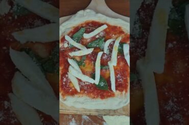 Pizza #pizza #pizzalover #pizzarecipe #food #foodie #foodlover #cooking #amazing #shorts #short
