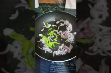 chilli sauce pasta #shorts #food #fastrecipe #indiandesikitchen #pasta #italianfood #quickrecipe