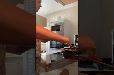 Pasta Pasta Baby #momlife #youtubeshorts #shorts #italianfood #cooking