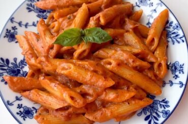 A very UNIQUE PASTA SAUCE recipe using vegetables that is italian approved!