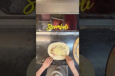 #shorts #pizzalife #bomb #food #asmr #fyp #viral #elfitup #italian