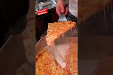 Cheesy pizza #viral #shorts #komikman #funny #food #streetfood #streetfood #ytshorts #viralvideo