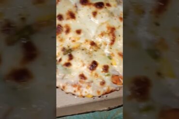 #shorts#youtubeshorts#pizza#pizzalover#cheesepizza#foody#foodlover#foodie#pizzalovers#italianfood
