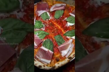 HALF OFF WINES AND CHAMPAGNES EVERY MONDAY NIGHT #vegas #lasvegas #wine  #italianfood #delicious