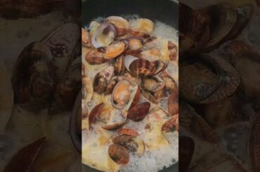 Spaghetti alle Vongole #food #foodie #cooking #foodlover #shorts #shortvideo #short #foodporn