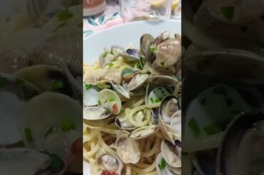 Delicious spaghetti with clams in Italy! #shorts