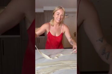 make hand pulled noodles with me FTFT #handpullednoodles #noodles #easyrecipes #cooking