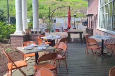 CIBO Brookfield CT dining patio outside