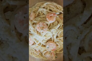 Creamy Shrimp Alfredo Spaghetti #spaghetti #shrimps #italianfood #italiano #spaghettipasta