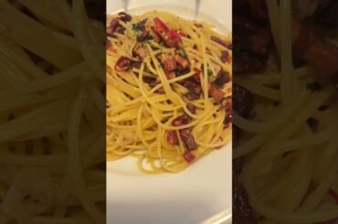 EATING ITALIAN FOOD || JAPAN FOOD