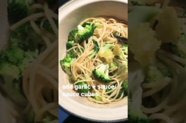 the feeling lazy everyday way to make pasta, minimal cleaning needed #shorts #cooking #pasta