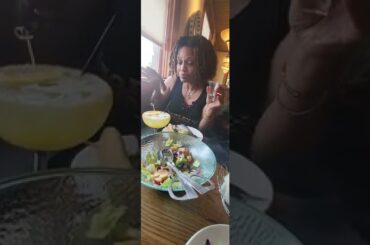 Olive Garden has great drinks #drinks #olivegarden #chill #wine