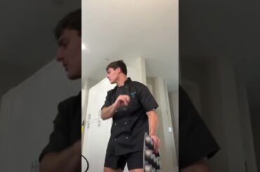 White girls at Italian restaurant be like