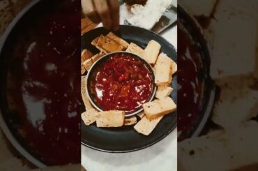 FRENCH FRIES AND FRIED TOFU