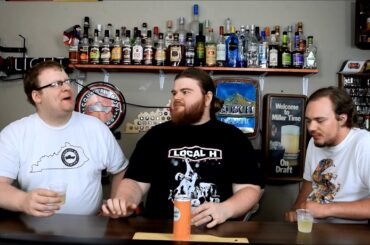 Trader Joe'a Simpler Wines Peach Review! (Canned Sparkling Wine)