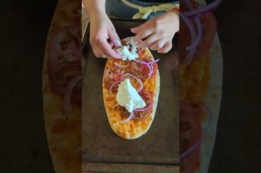Easy Cheesy warm Flatbread with Burrata #shorts