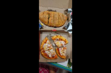 Experimental Cooking #foodies #sinfulfoodie #golgappagirl  #pizza #garlicbread #agravlogger #agra