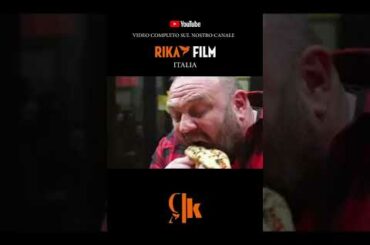 OLD ITALIAN FOOD - LO STREET FOOD NAPOLETANO #shorts #rikafilm