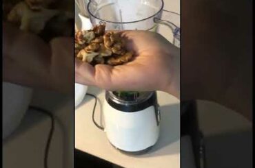 Pasta with Pesto Sauce #food #asmr #pasta #pesto #satisfying #asmrsounds #shorts #italianfood