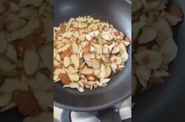 ITALIAN ALMOND PEAR CAKE #food #foodie #recipe #foodblogger #baking #dessert #cooking #cookingvideo