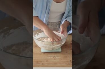 La focaccia perfetta, con licoli #focaccia #focacciafattaincasa #licoli #lievitomadre #focacciavegan