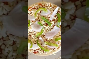 Pizza | Italian Pizza | Chicago Style Pizza | Chessy Pizza | American food | Pizza outlet