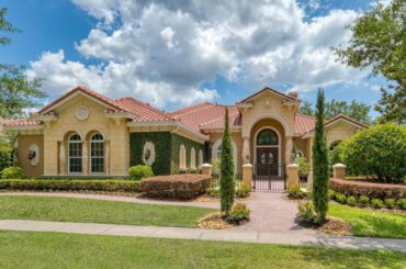 9606 Tree Tops Lake Rd, Tampa, FL