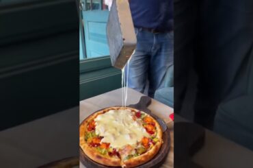 #shorts #ytshorts #pizza #pizzalover #cheesepizza #cooking #cookingshorts #cookingvideo
