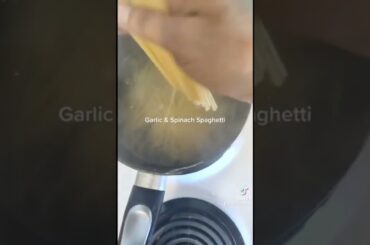 Garlic and Spinach Italian Pasta Recipe #shorts