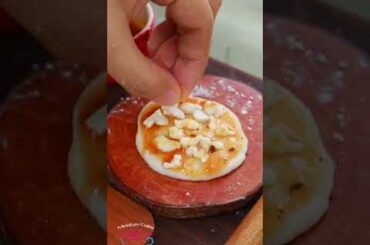 Cheesy Mushroom Pizza #shorts #shortsvideo #food