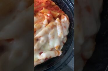 Baked ziti! #bakedpasta #italianfood #italian #food #foodie #foodlover #foodblogger #eat #lunch